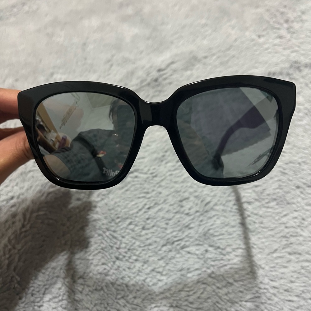 Black Square Sunglasses
